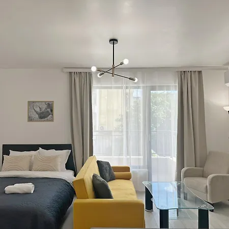 Aura 1 Bdr Brand New Fast Wi-fi & Balcony Apartmán