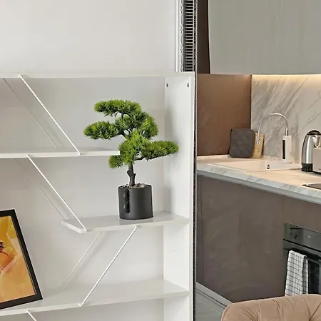 Aura 1 Bdr Brand New Fast Wi-fi & Balcony アパート ソフィア