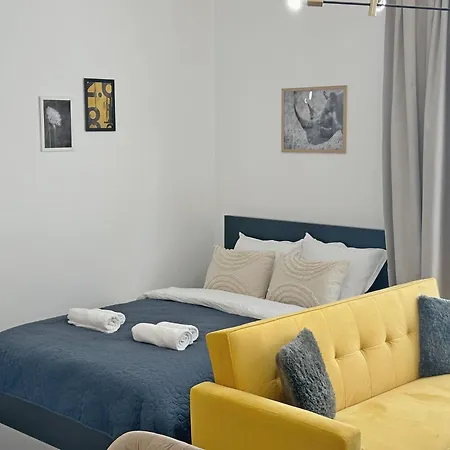 Aura 1 Bdr Brand New Fast Wi-fi & Balcony ソフィア