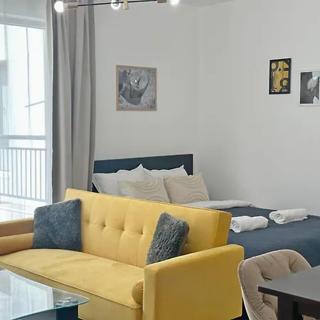 Aura 1 Bdr Brand New Fast Wi-fi & Balcony Apartmán *