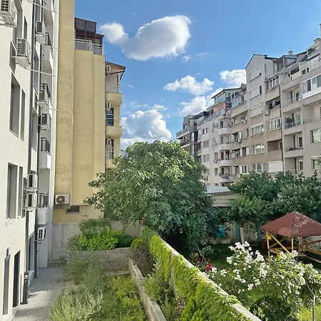 Aura 1 Bdr Brand New Fast Wi-fi & Balcony * ソフィア
